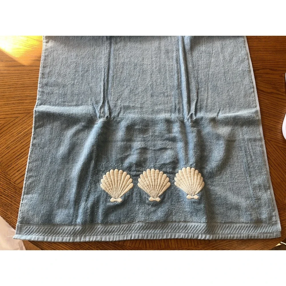 Vintage Bath Towel Blue Seashell Shell Beach 1970s Grand Prix Avanti USA MCM